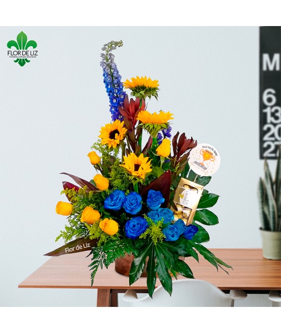 AMANECER TROPICAL EN GIRASOLES Y ROSAS AZULES Y AMARILLAS+CAJA FERRERO+TOPPER AMANECER TROPICAL EN GIRASOLES Y ROSAS AZULES Y AMARILLAS+CAJA FERRERO+TOPPER